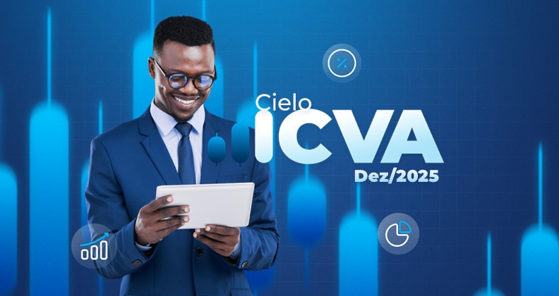 Homem vestindo terno azul segura um tablet em frente a um fundo azul com gráficos verticais estilizados e ícones relacionados a dados. Ao centro, texto 'Cielo ICVA Dezembro de 2025'
